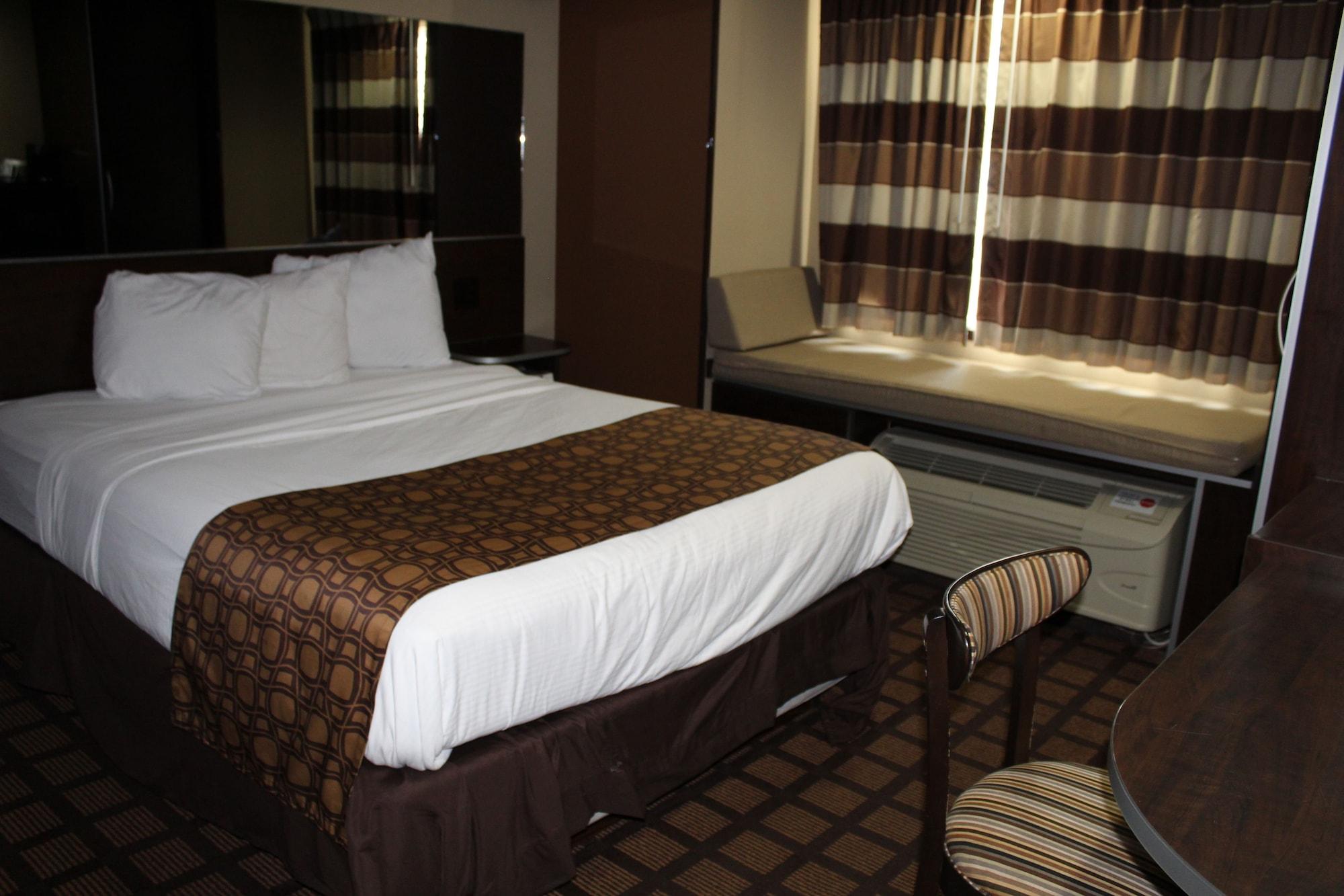 Microtel Inn And Suites North Canton Εξωτερικό φωτογραφία