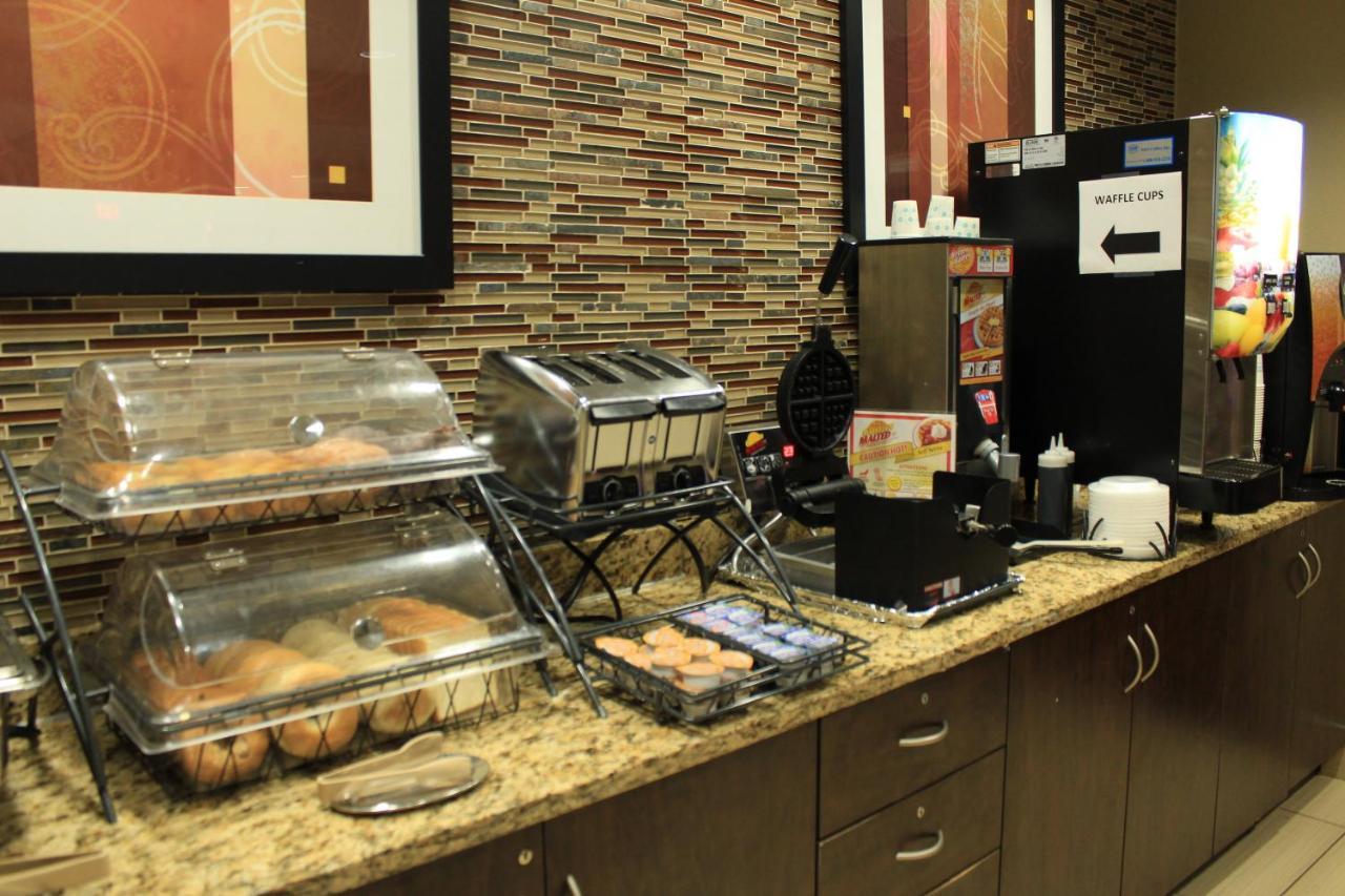 Microtel Inn And Suites North Canton Εξωτερικό φωτογραφία